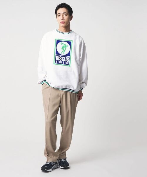 ストリートファッションの男性