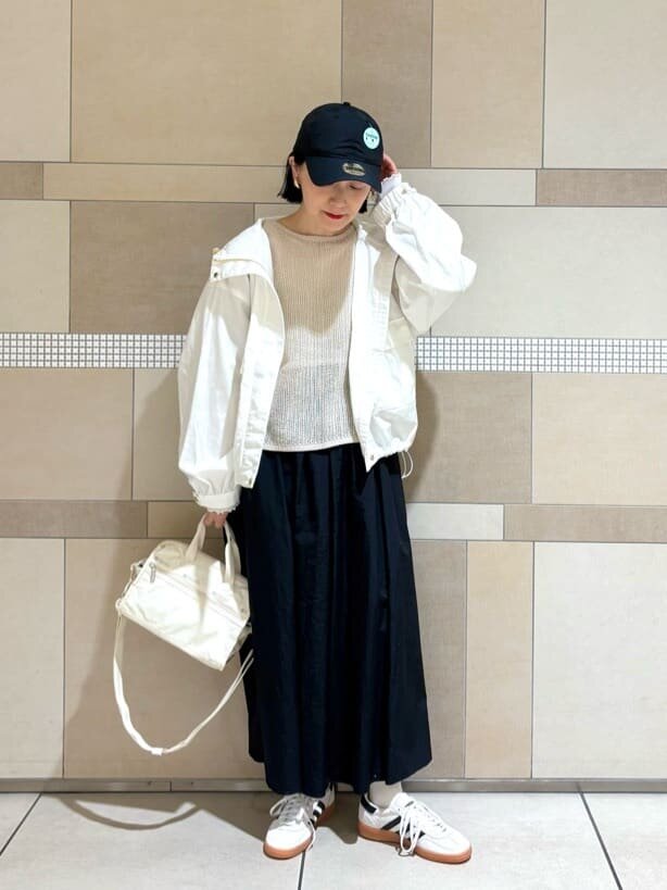 ブルゾン×スカートのコーデ
