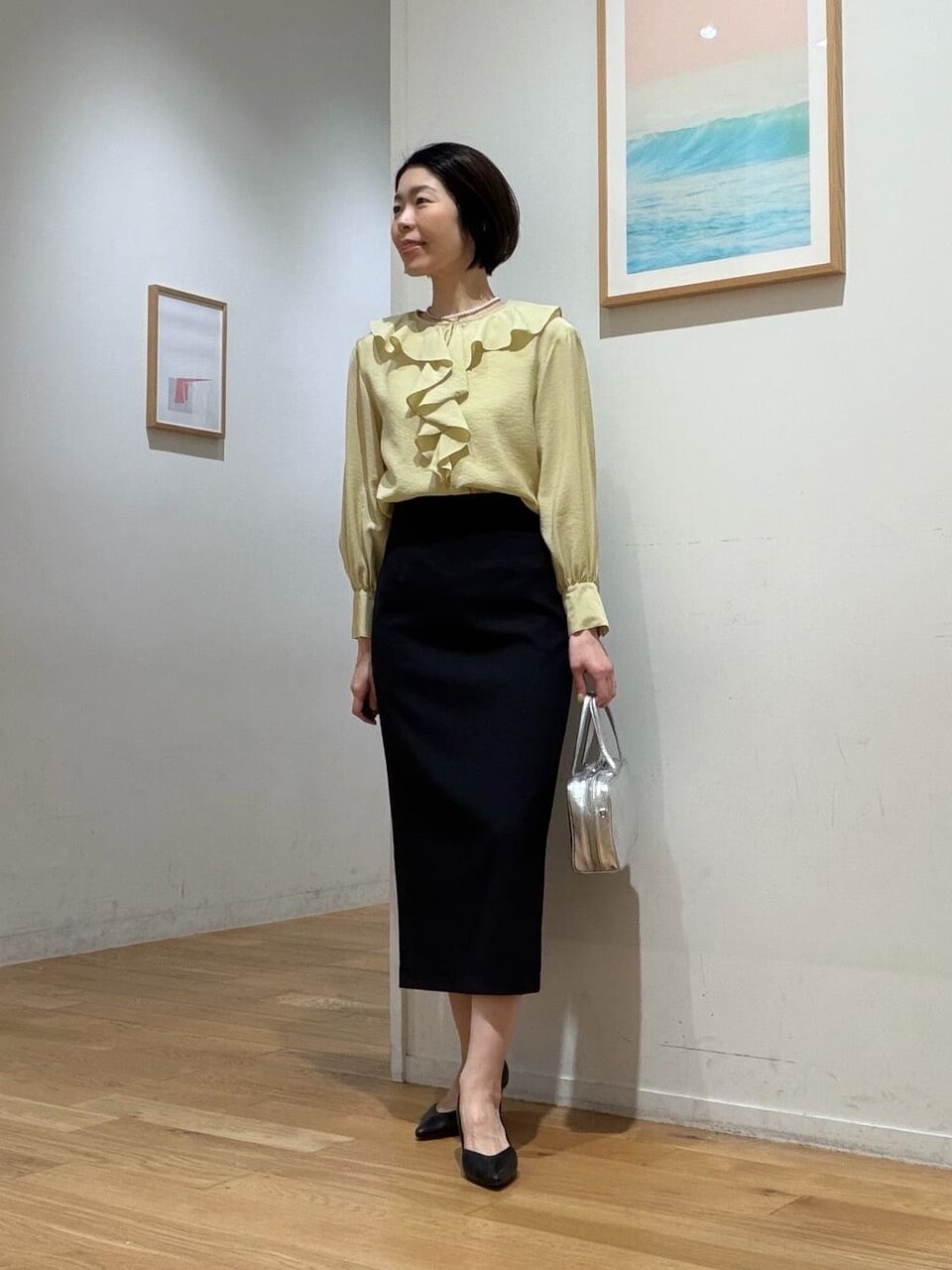 タイトスカートを使ったオフィスカジュアルコーデ