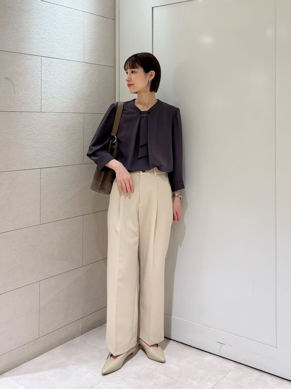 七分袖ブラウスを使った25度の服装