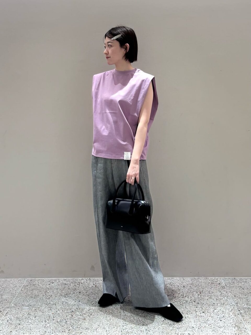 スリーブレスTシャツを使った25度の服装