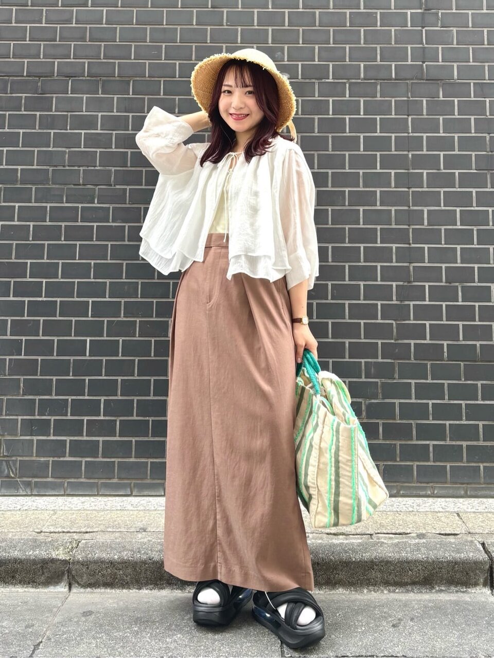 ティアードシャツとタックスカートの最高27度コーデ