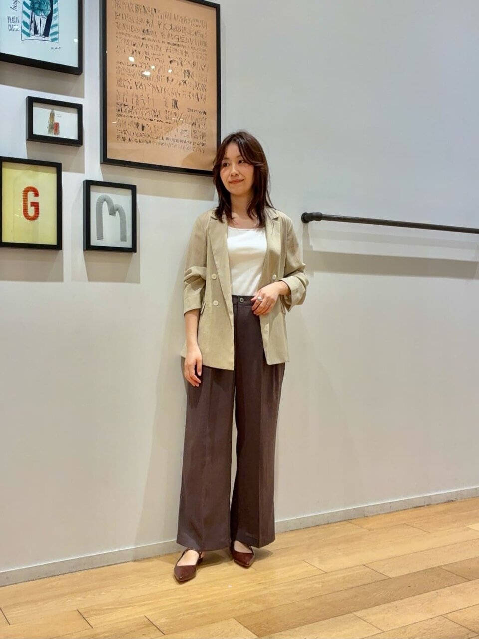 シアージャケットを着た女性