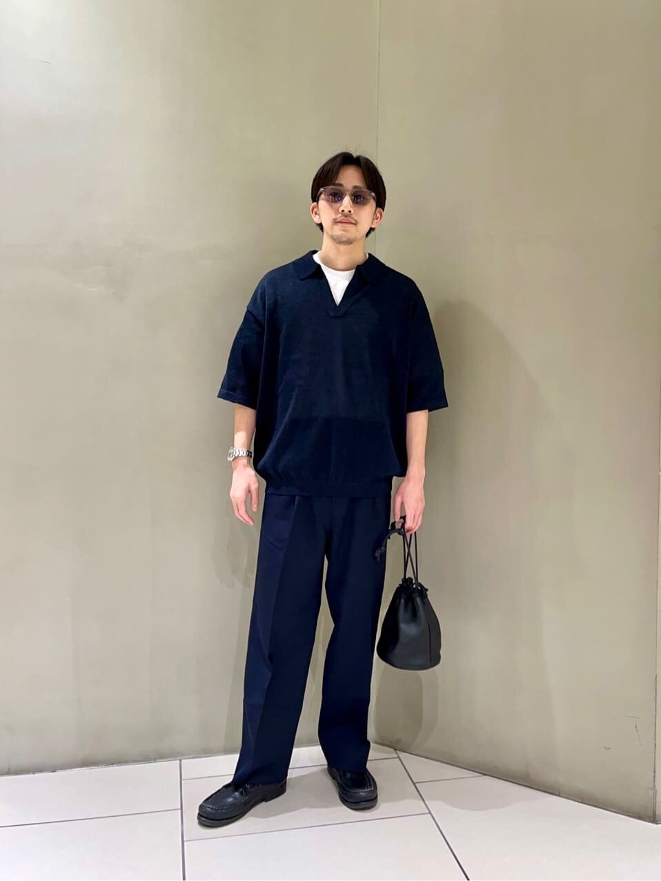 スキッパー×カットソーの休日カジュアルコーデ