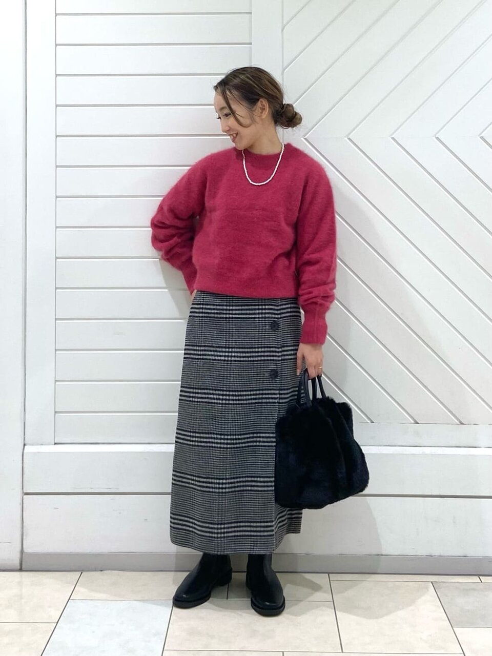 ニットを着た女性