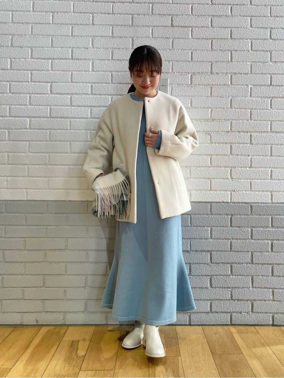 ブーツを履いた女性