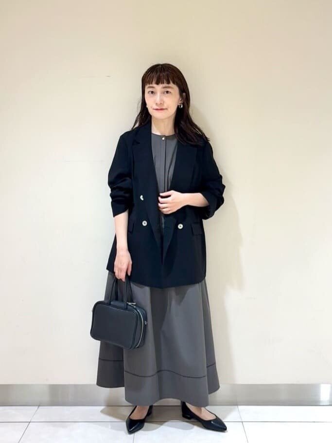 ワンピースを着た女性