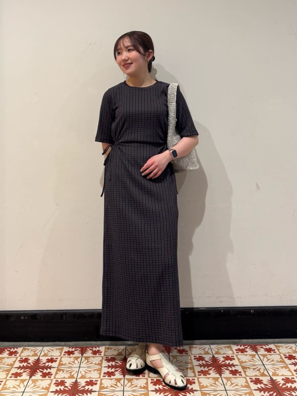 ワンピースを着た女性