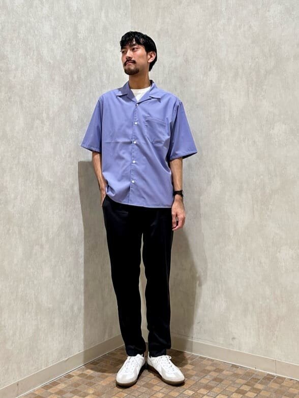 ポロニット×スラックスのコーデ