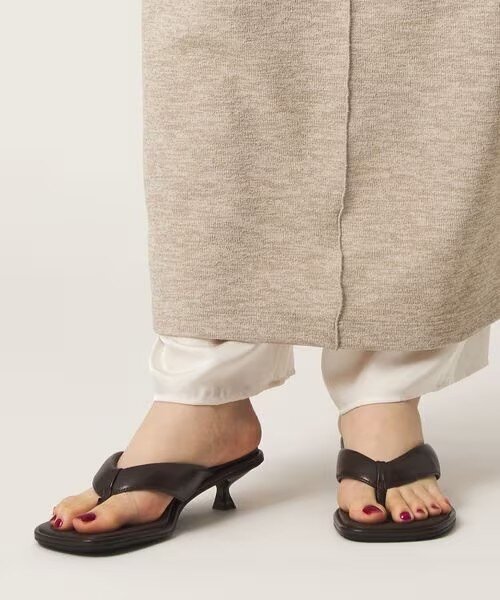 トングサンダル