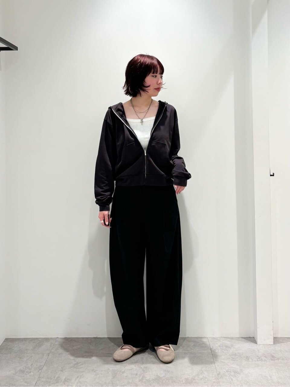 UVカットパーカーを使った日焼け防止コーデ