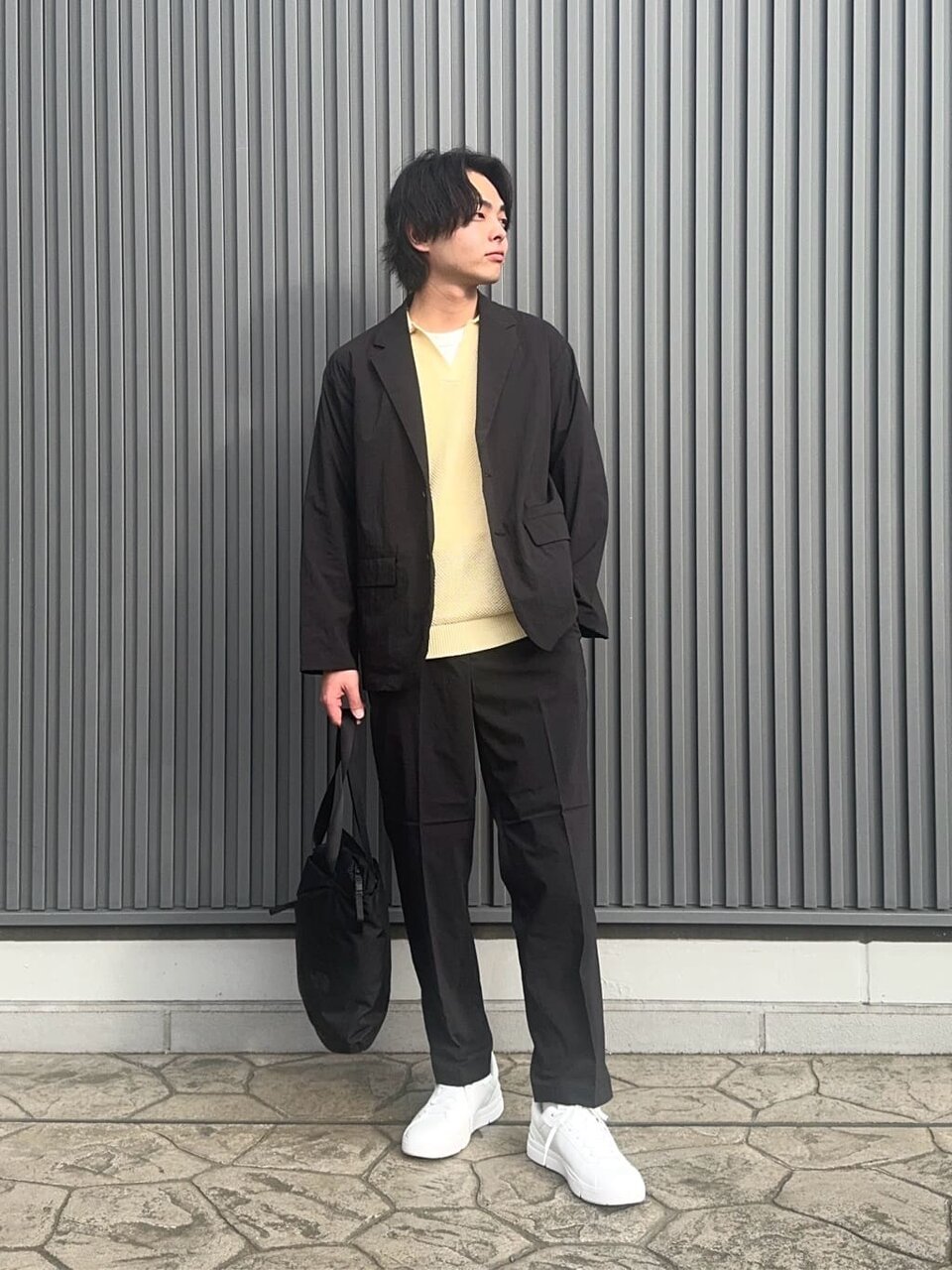 ポロシャツとジャケットのメンズコーデ
