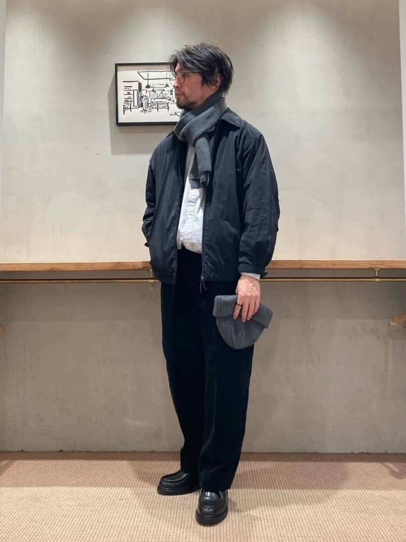 ストライプ柄シャツ×ブルゾン