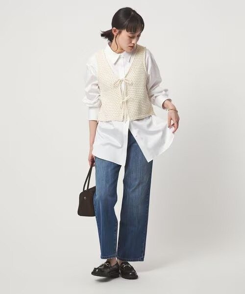 白シャツとジレの組み合わせ