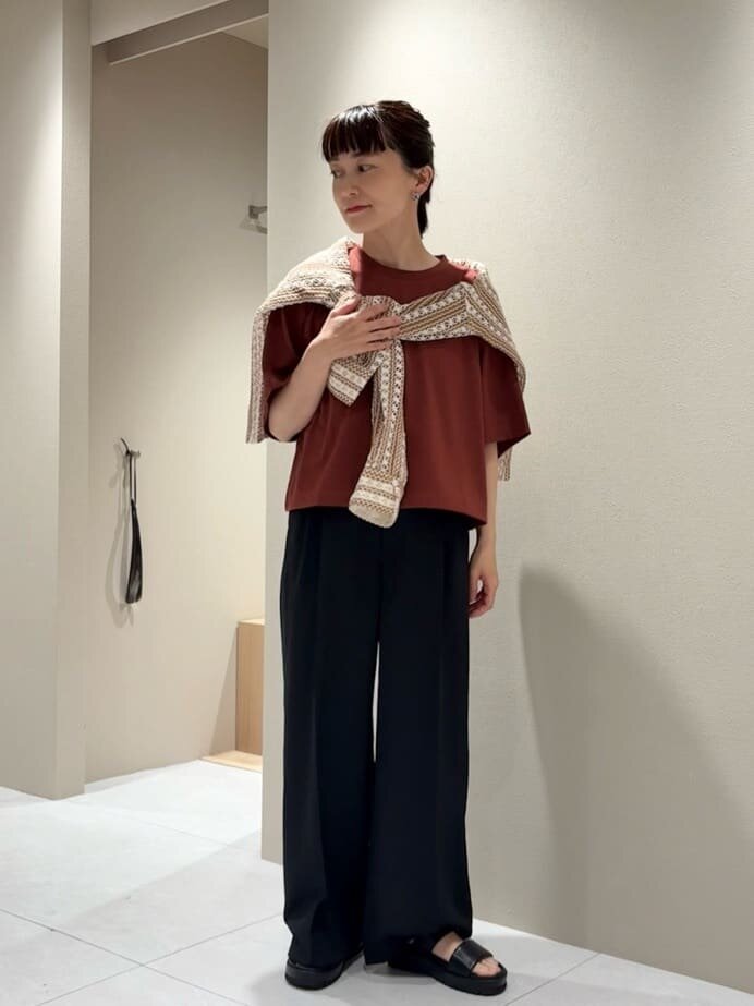 Tシャツとワイドパンツの9月中旬コーデ