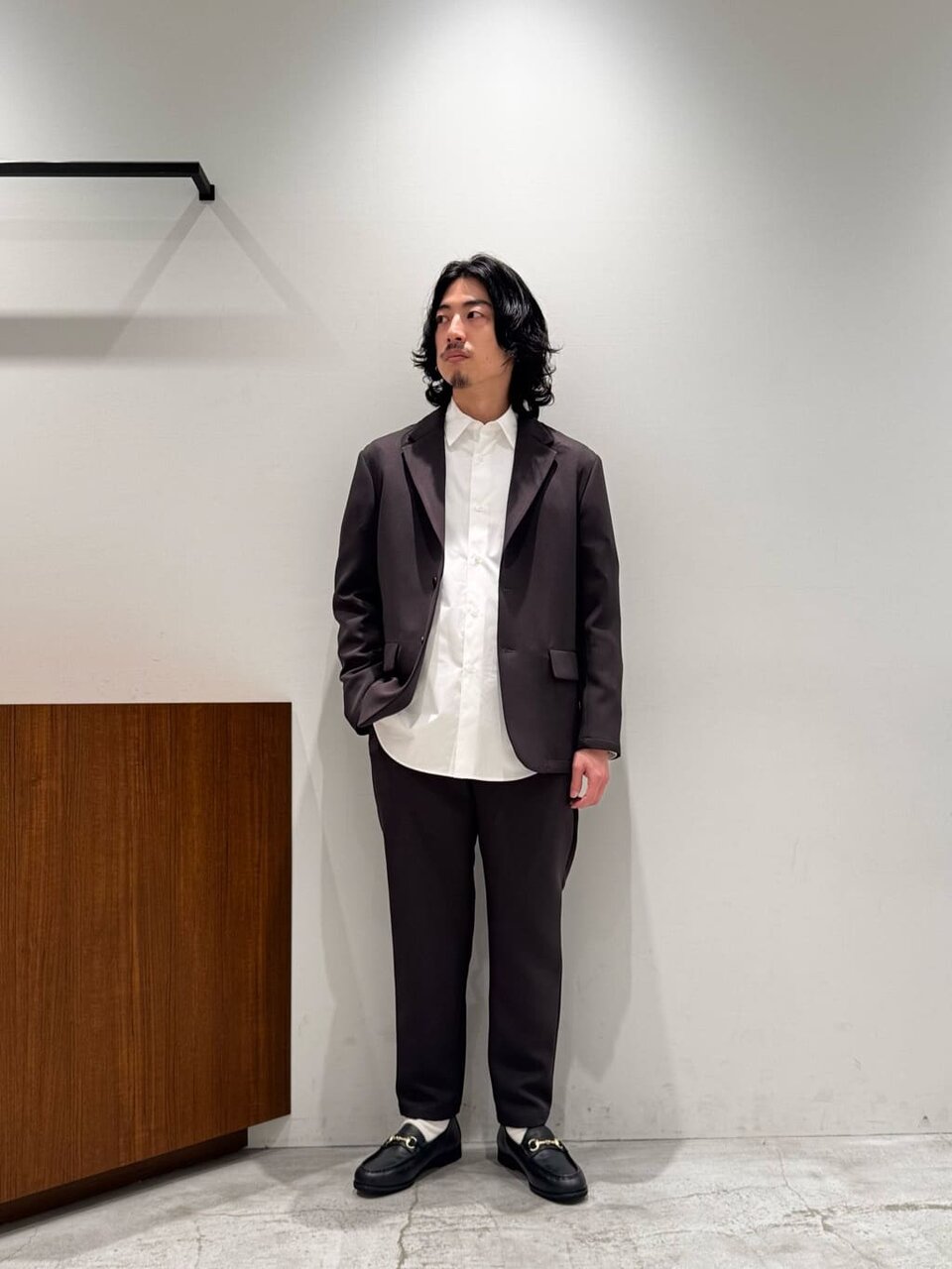 ジャケットを着た男性