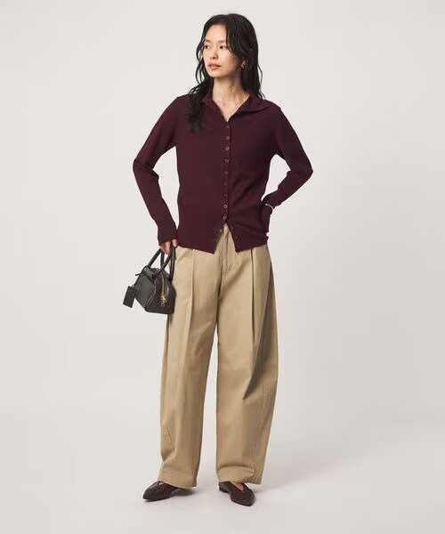 シルエットにメリハリをつけた秋服コーデ