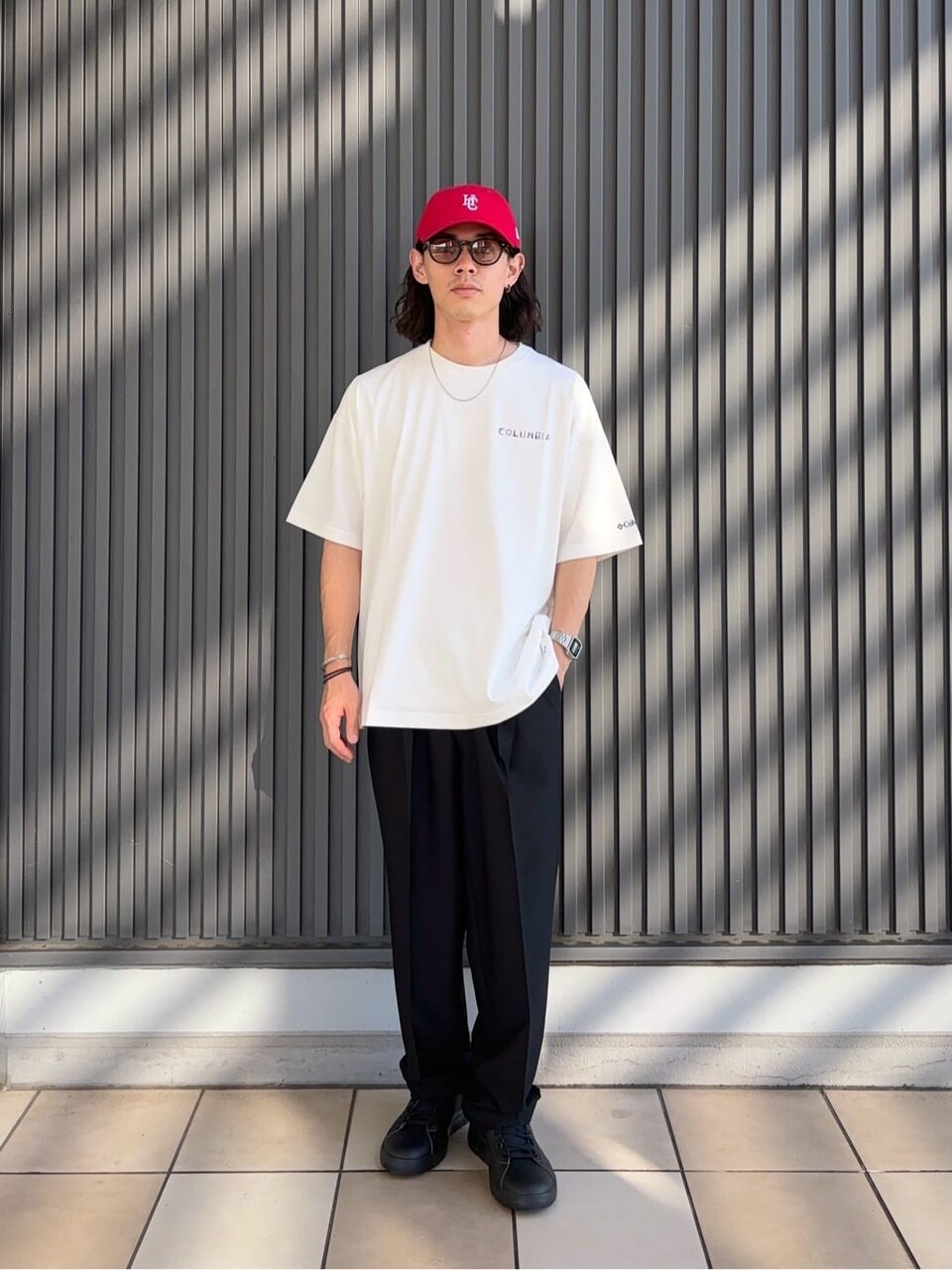 Tシャツとイージーパンツの最高気温20度メンズコーデ