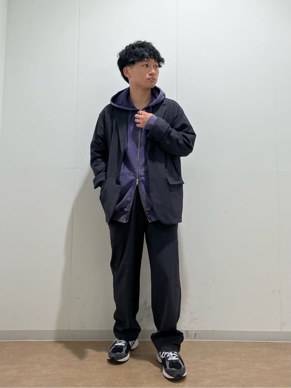 パーカー×セットアップのコーデ