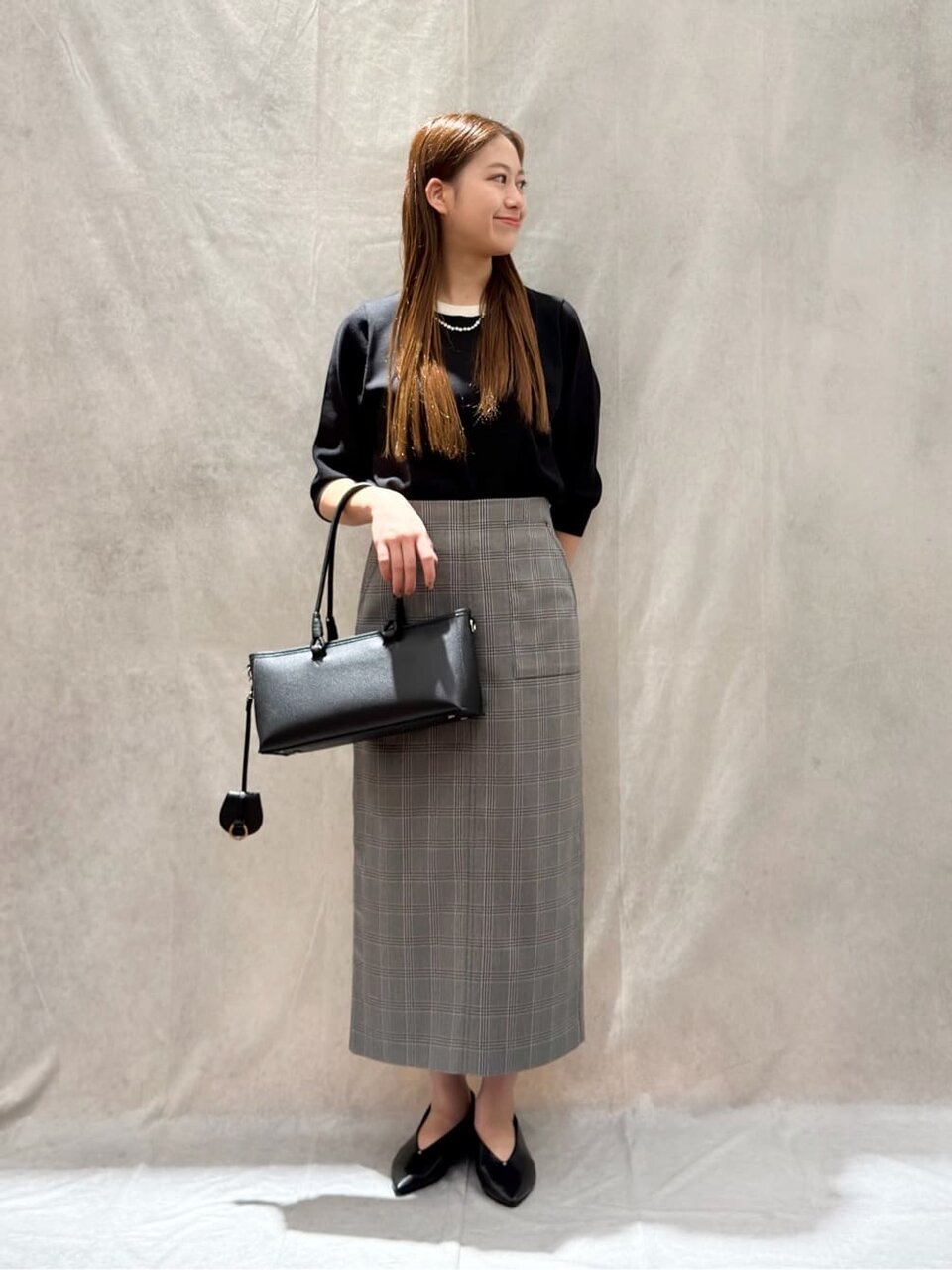 ニットを着た女性