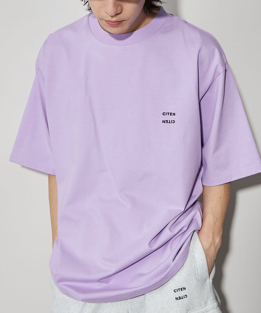 ロゴTシャツ