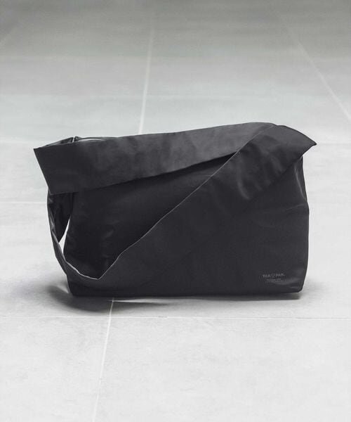 ショルダーバッグ