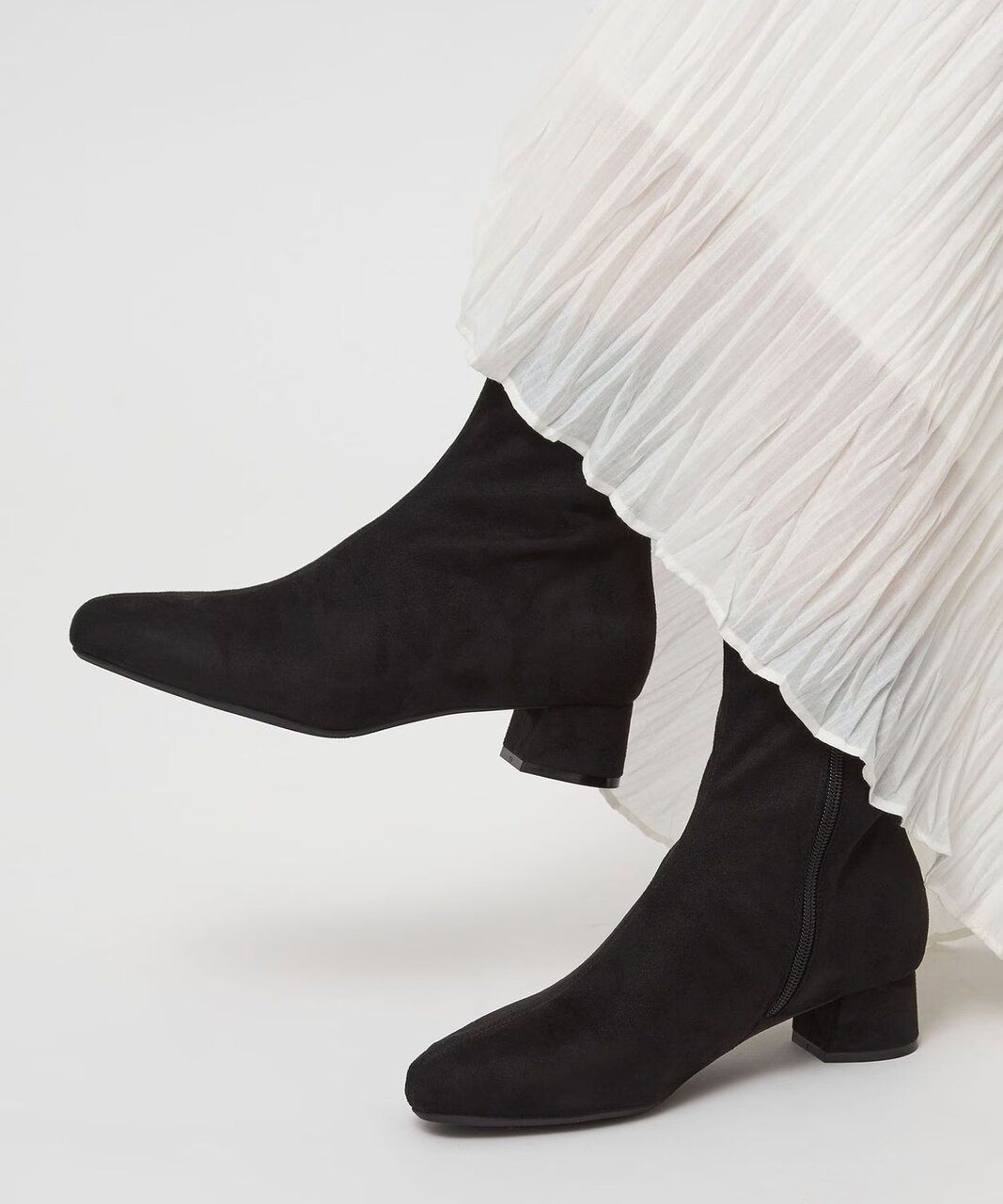 ラウンドトゥ ショートブーツ