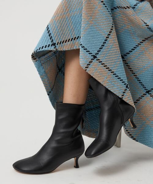 ショートブーツ