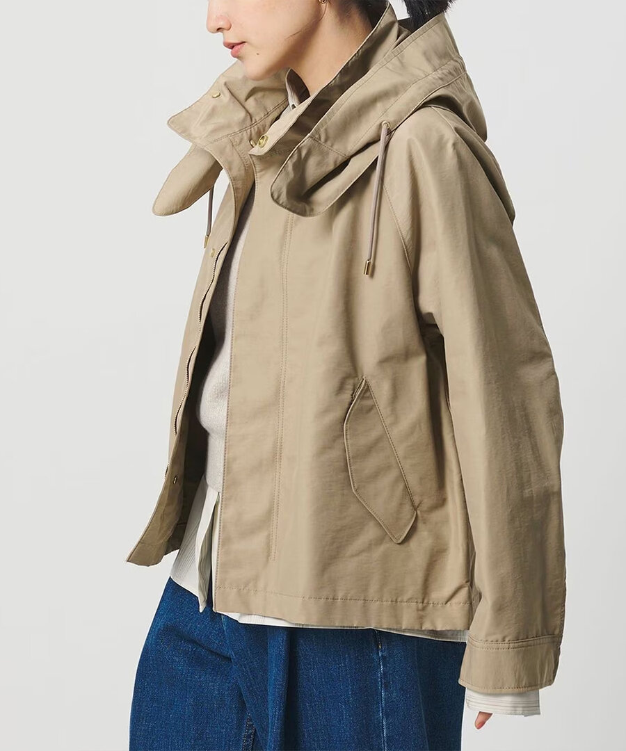 マウンテンパーカー