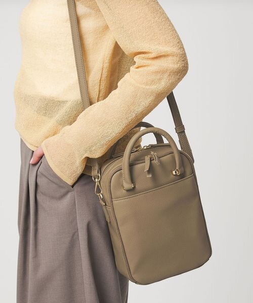 ＜PARTE＞2WAY マルチポーチ型 ショルダーバッグ