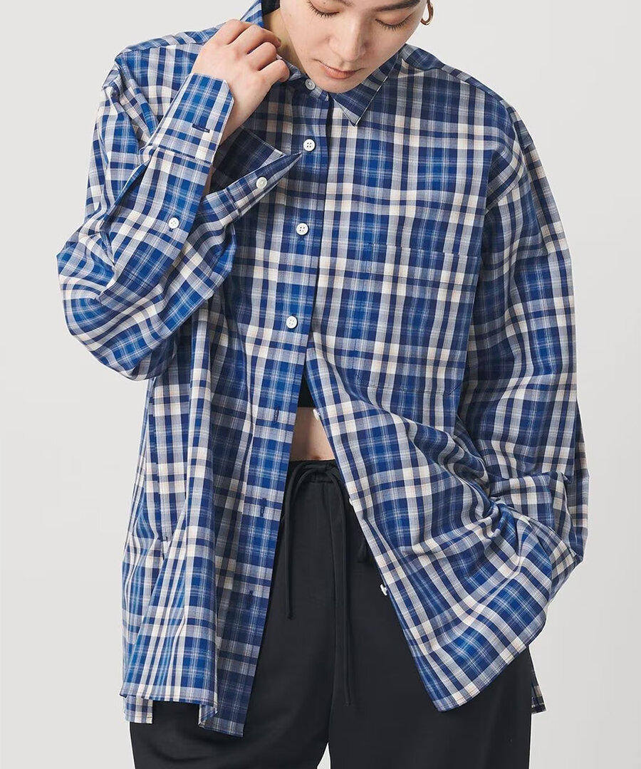 チェックシャツ