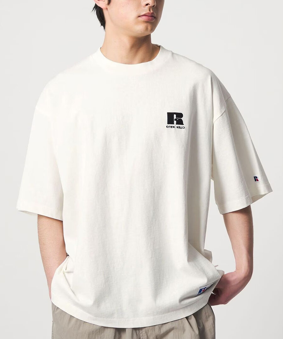 ロゴTシャツ