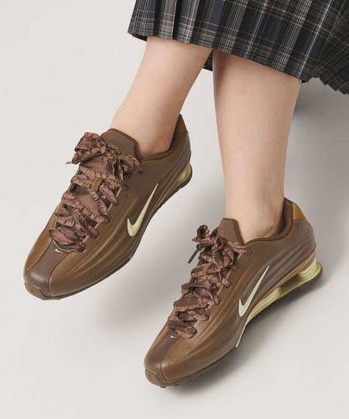 ＜NIKE＞ウィメンズ ショックス Z スニーカー/ブラウン